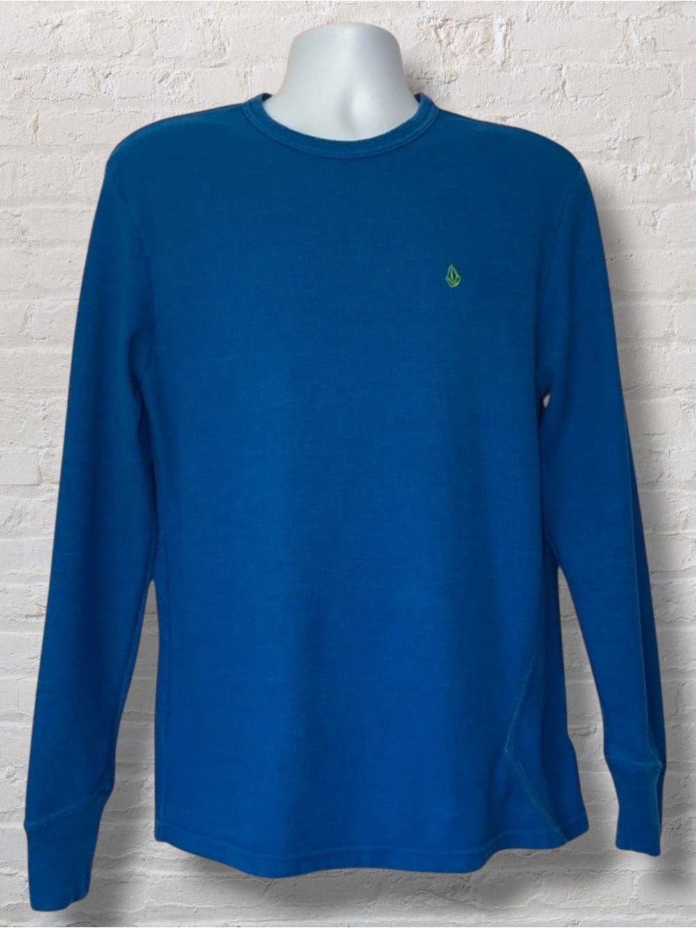 Volcom Men’s Large Blue Thermal Waffle Knit Long Sleeve Shirt Green Logo Skate